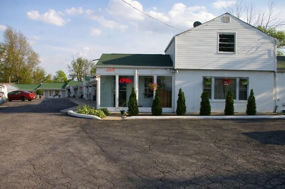 Kenwood Motel photo 1