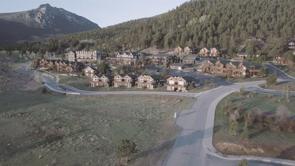 Marys Lake Lodge Mountain Resort and Condos photo 20