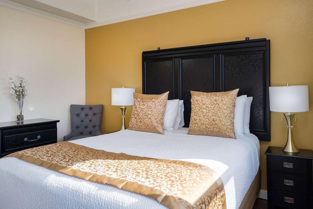 Gilmore Hotel, Trademark Collection by Wyndham photo 31