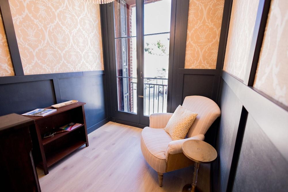 Speakeasy Suites photo 46