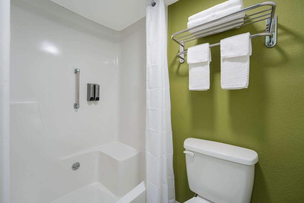 Sleep Inn Madison photo 17