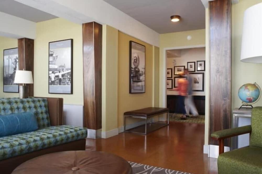 Oceanfront Pan American Hotel photo 26