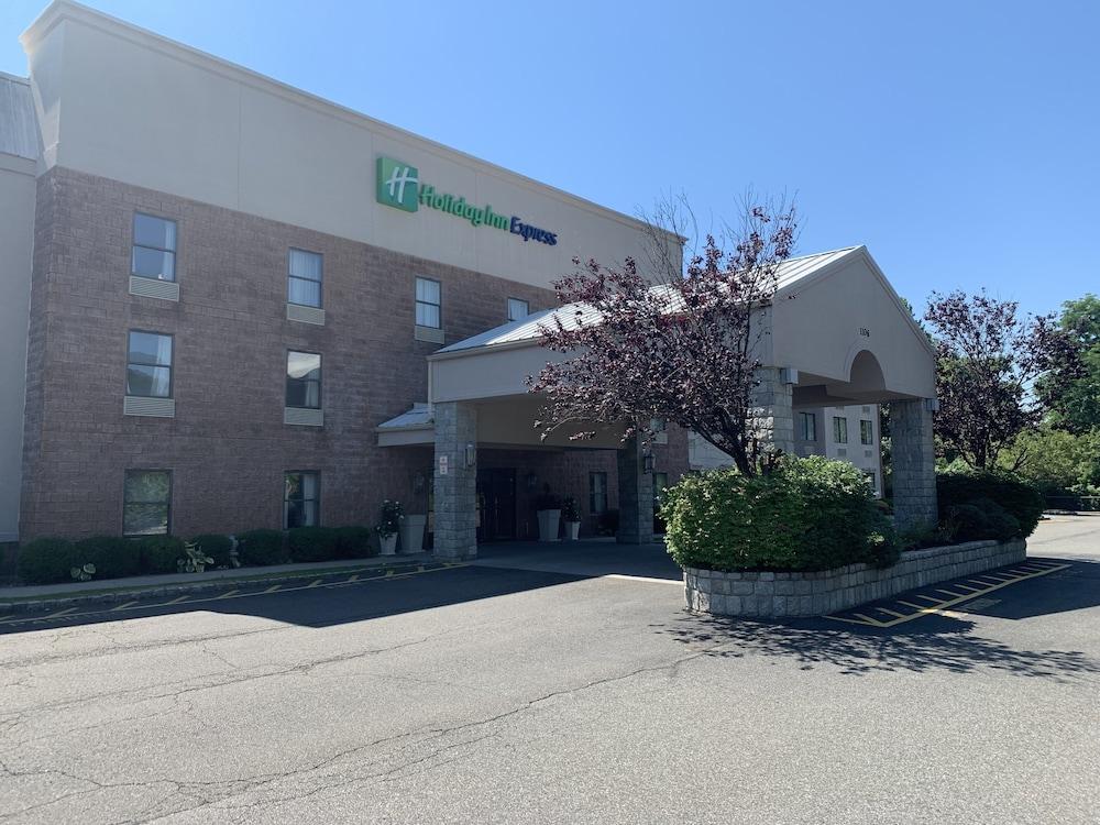 Holiday Inn Express West Point by IHG photo 1