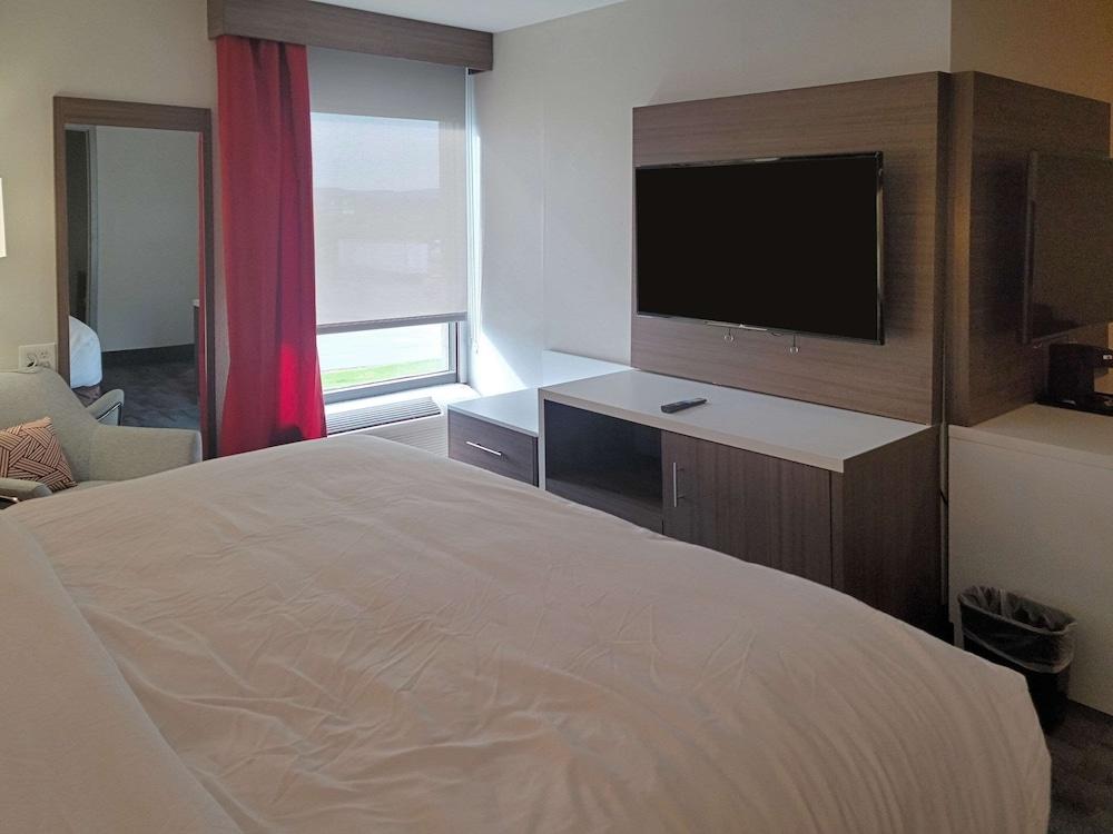 Comfort Inn & Suites Wyomissing/Reading photo 55
