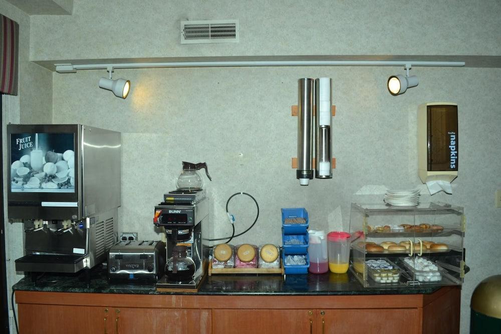 Travel Inn photo 13