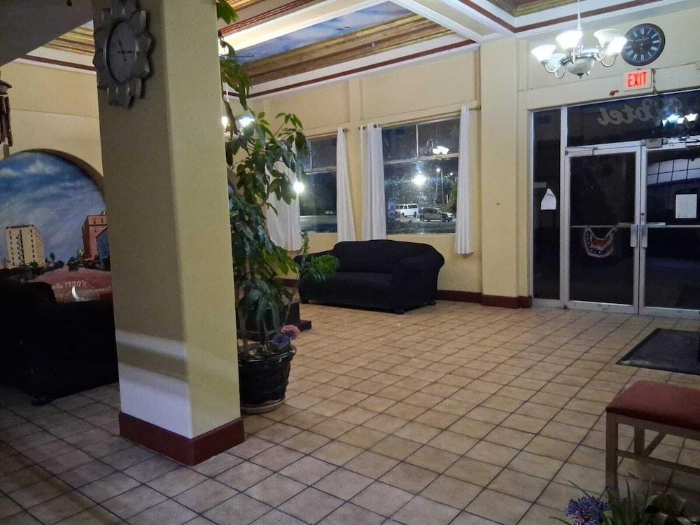 Hotel O Colonial Inn Brownsville Tx photo 4