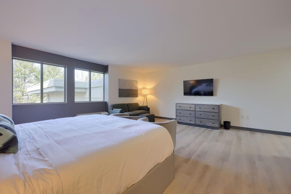 Lititz Pointe Inn and Suites photo 25