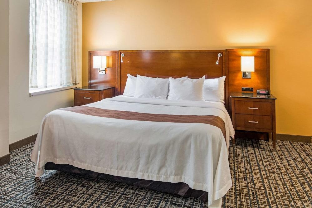 Quality Inn & Suites Virginia MN photo 14