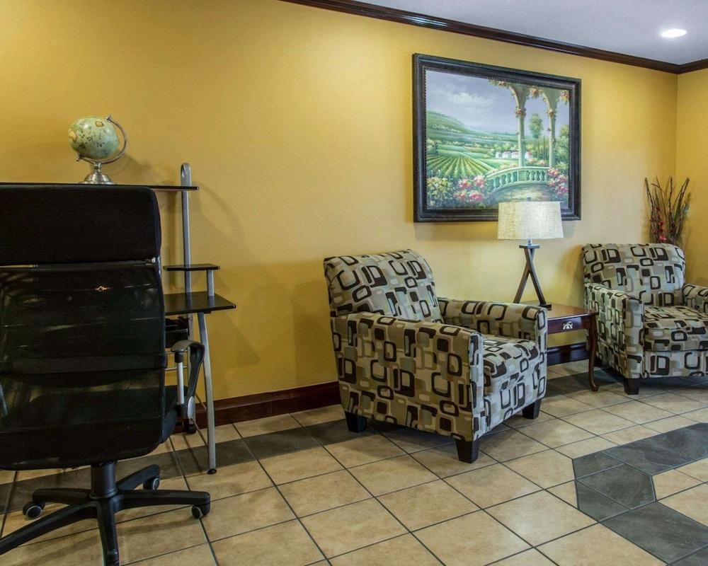 Econo Lodge Defuniak Springs I-10 photo 3
