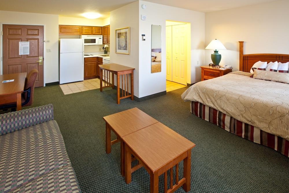 Staybridge Suites South Springfield by IHG photo 7