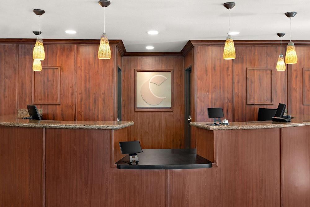 Comfort Suites Vacaville-Napa Valley Area photo 3
