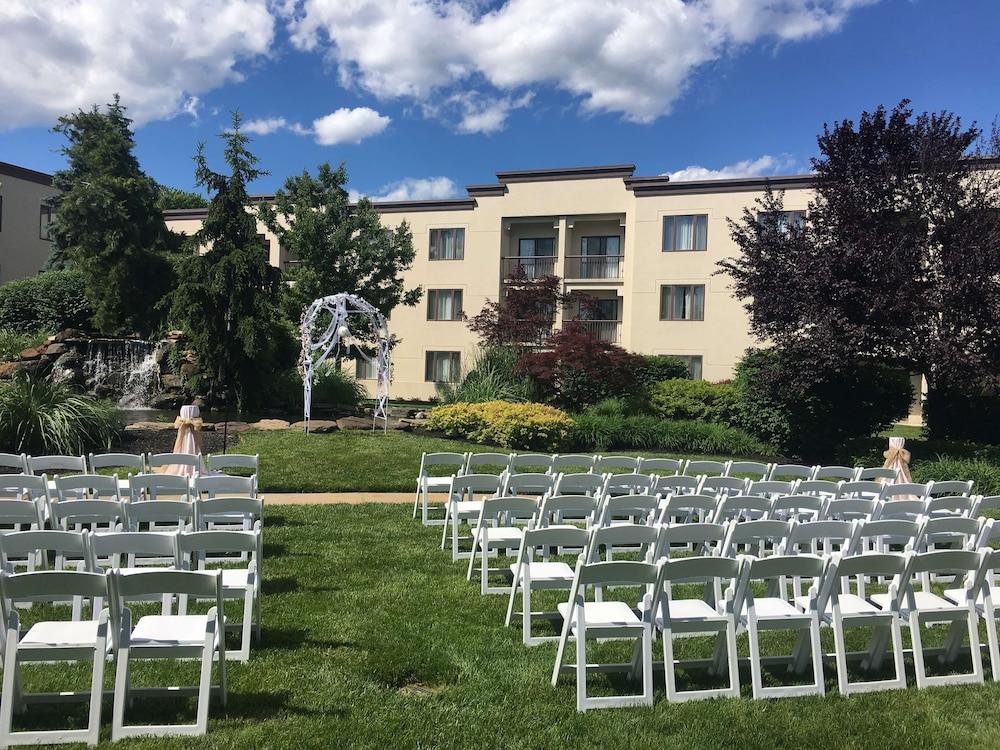 DoubleTree Suites by Hilton Hotel Mt. Laurel photo 60