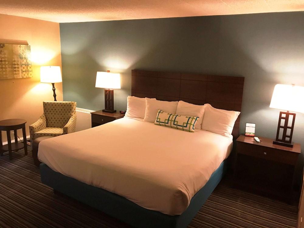 Best Western Woodhaven Inn photo 29