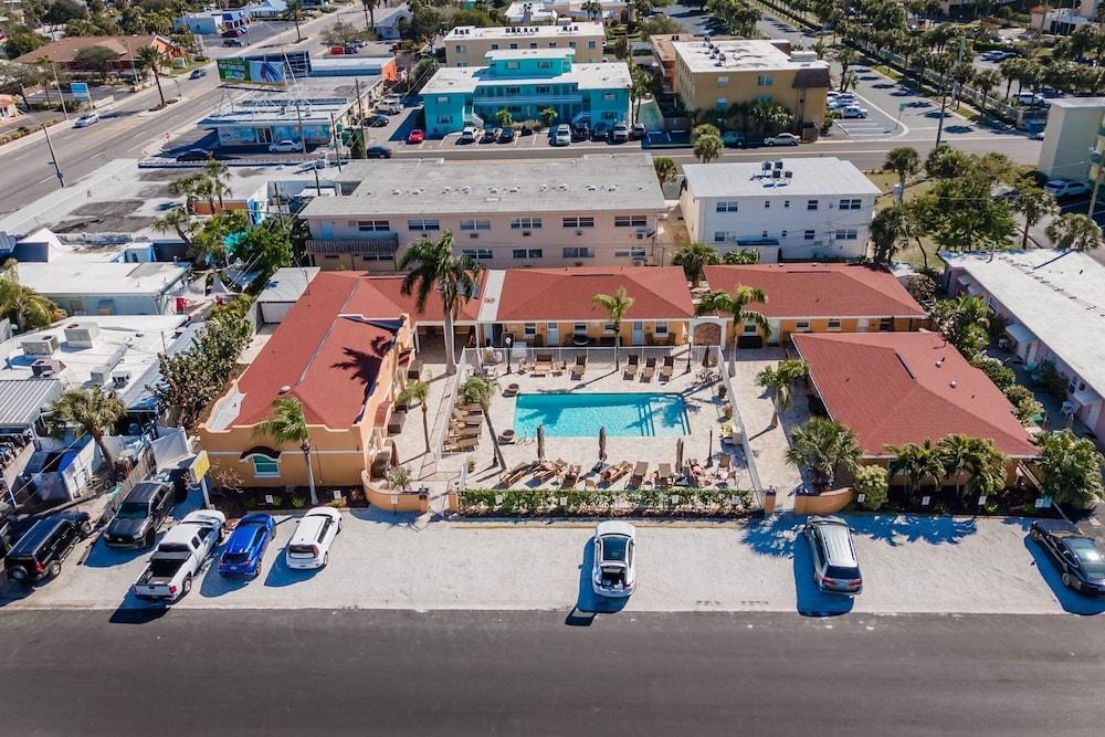 Upham Beach Inn photo 15