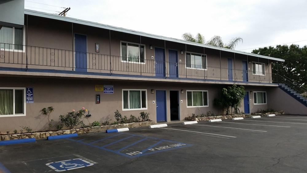 Del Aire Inn LAX photo 13