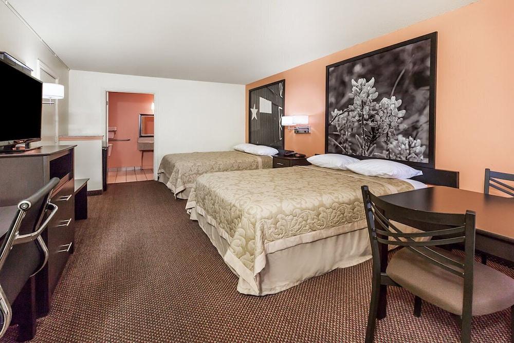 Premier Inn Palestine photo 2