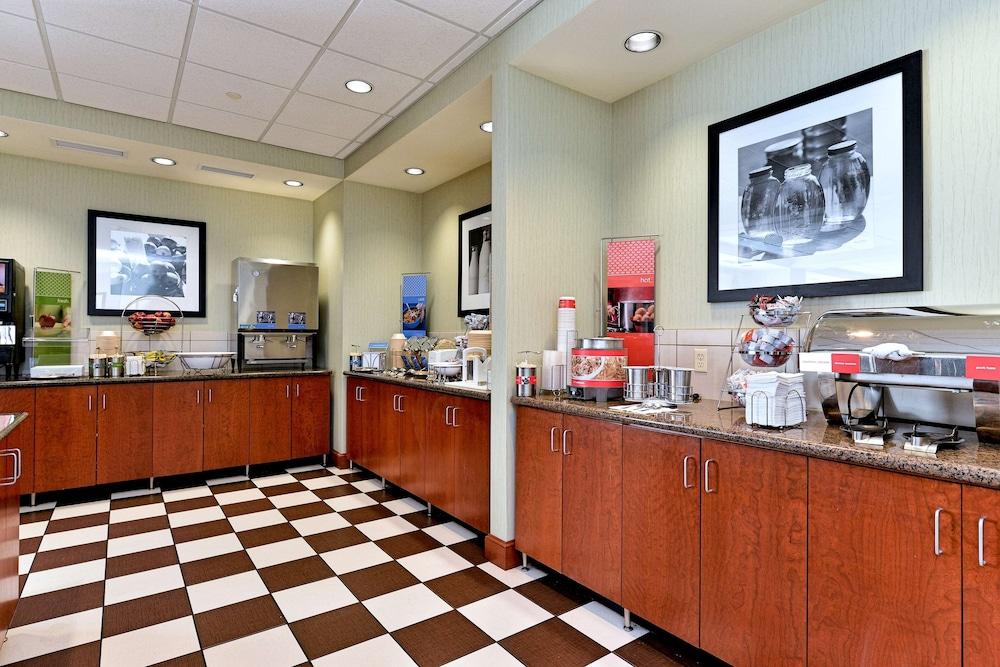 Hampton Inn Ellsworth/Bar Harbor photo 7