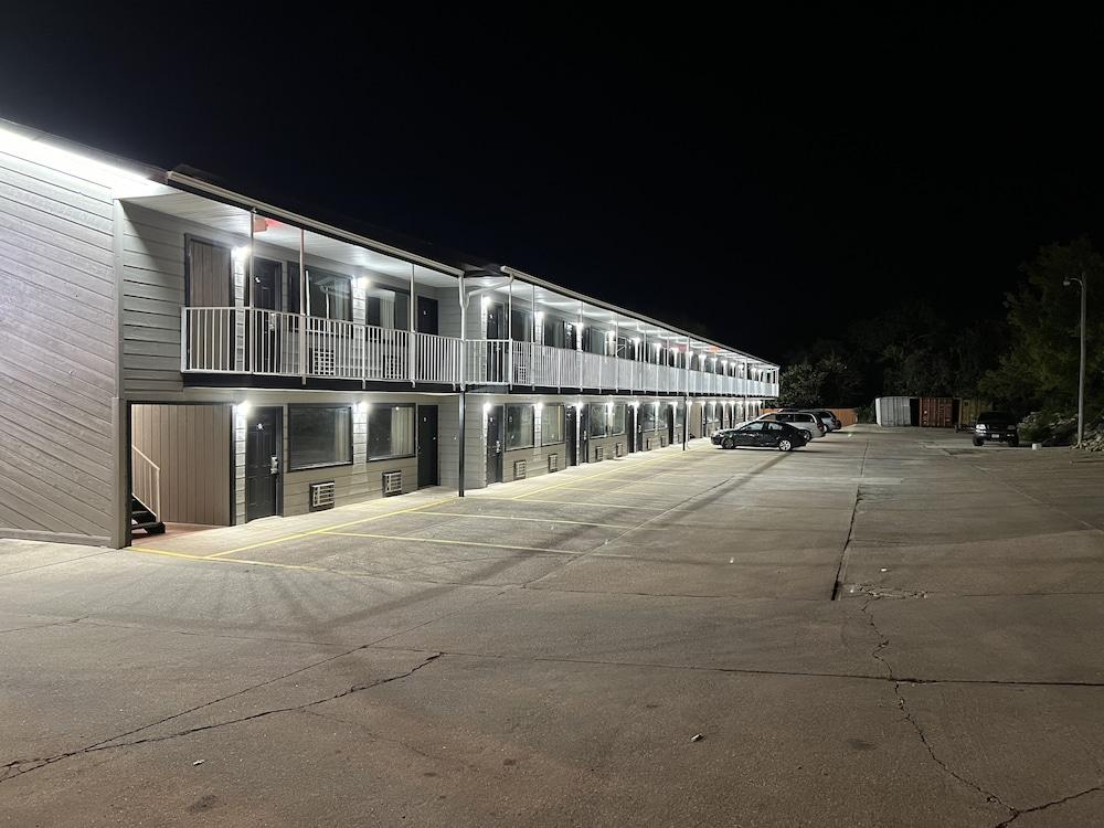 Days Inn by Wyndham Branson near Theatre District photo 16