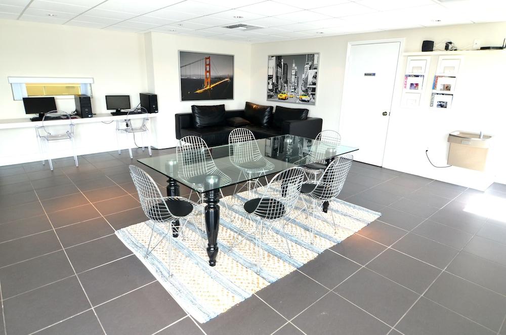 Riviera Luxury Living at River Oaks Marina and Tower photo 40