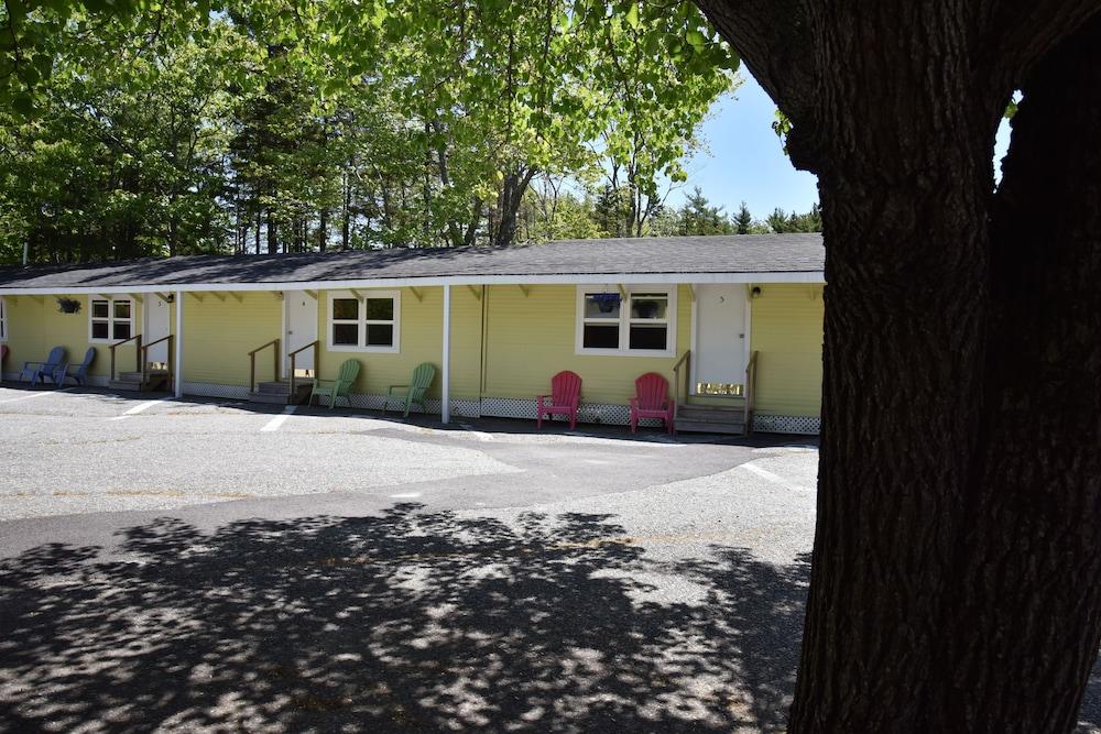 Robbins Motel photo 17