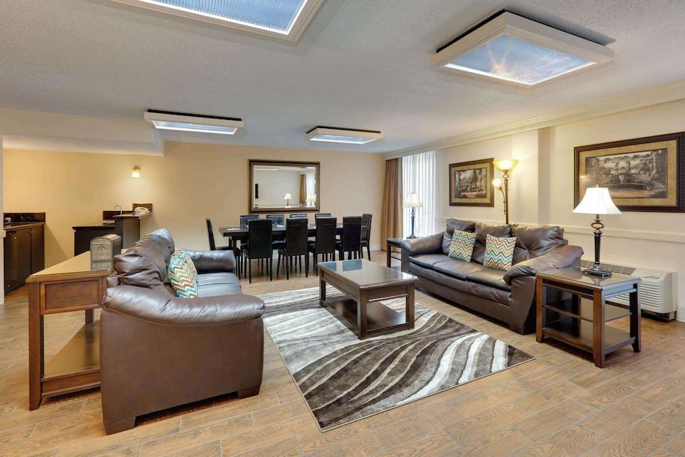Wyndham Riverfront Little Rock photo 30