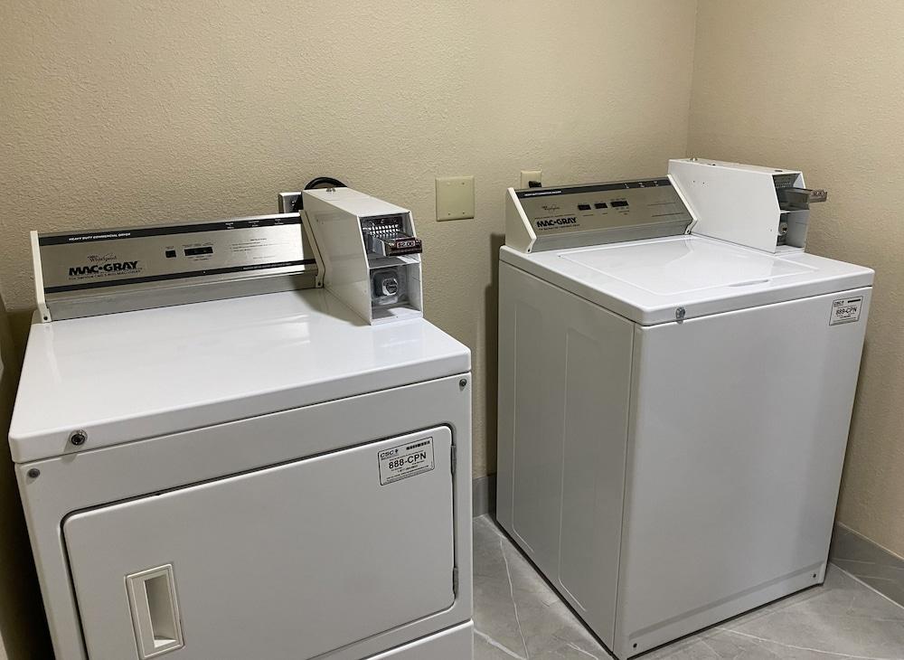 Comfort Suites Kings Bay Naval Base Area photo 44