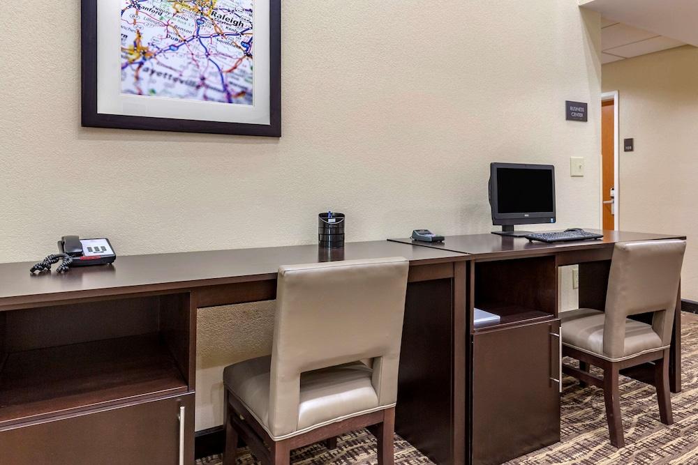 Comfort Suites Clayton - Garner photo 30
