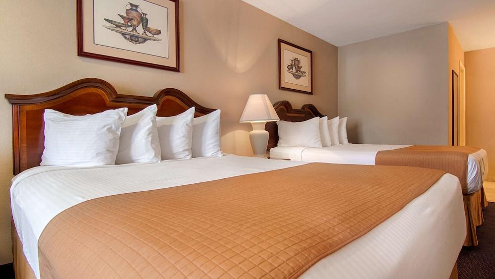 Best Western Forest Inn photo 10