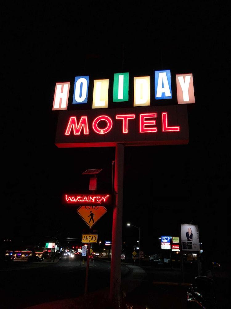 Holiday Motel photo 42
