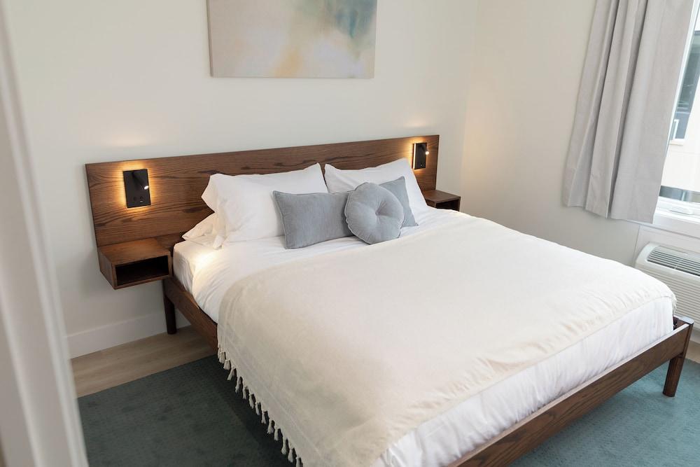 Boardwalk Suites & Residences By Kasa photo 6
