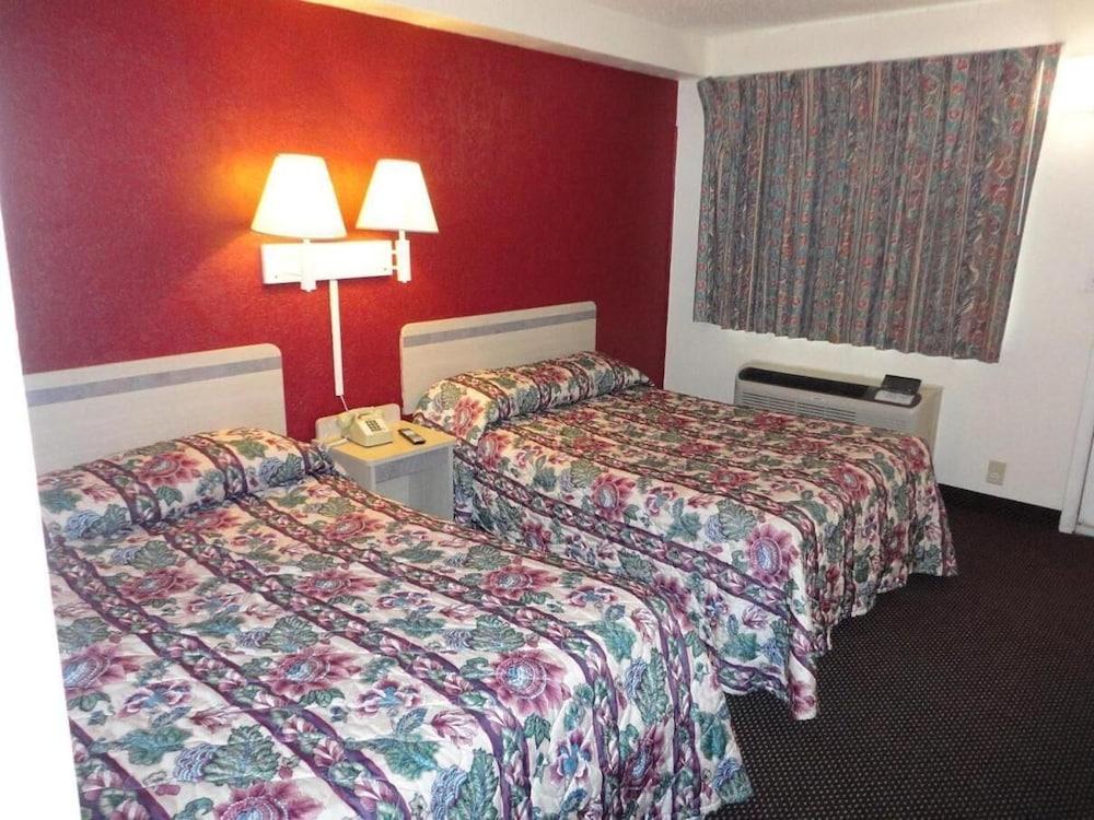 Americas Best Value Inn Battle Creek photo 9