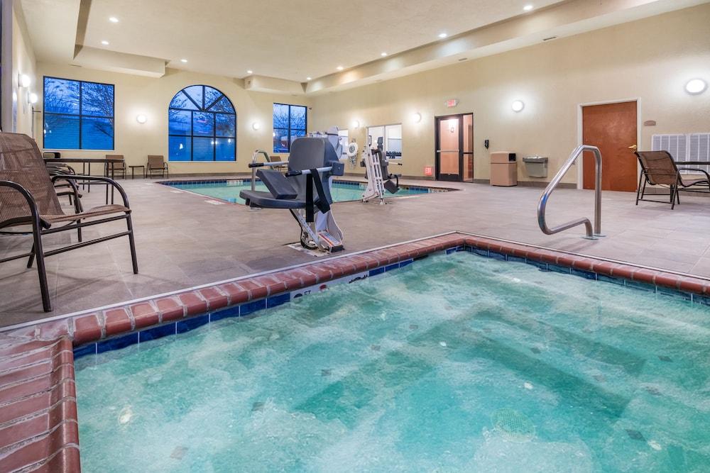 Holiday Inn Express Hotel & Suites Rocky Mount by IHG photo 21