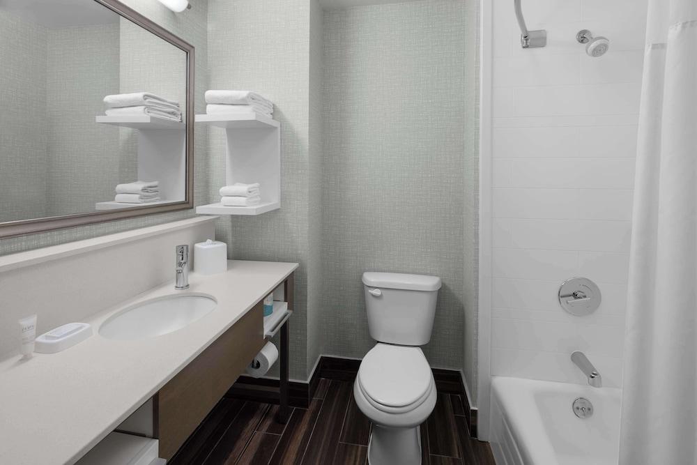 Hampton Inn & Suites Orem photo 31