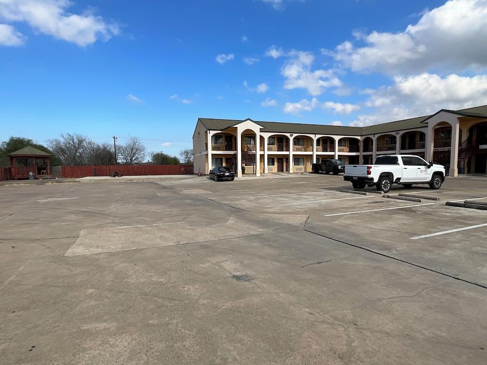 Executive inn & Suites photo 21