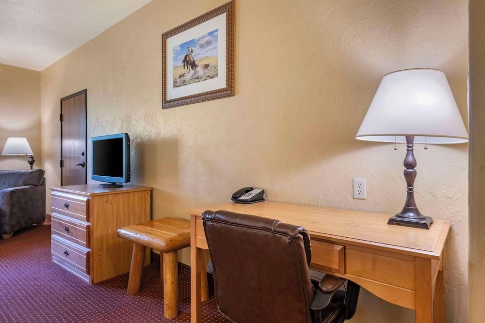 Best Western Devils Tower Inn photo 12