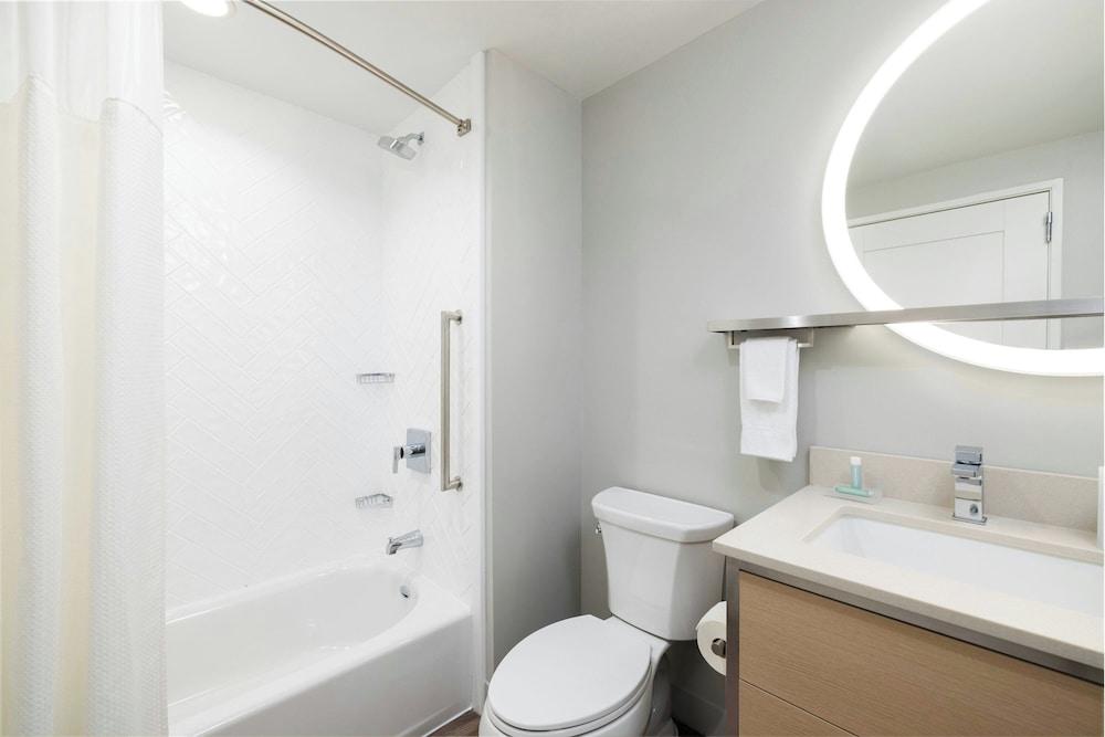 TownePlace Suites by Marriott Hadley Amherst photo 14