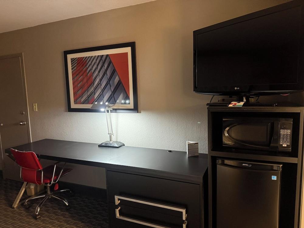 Sonesta Essential Rapid City photo 24