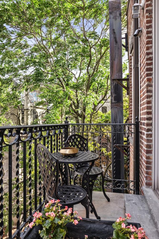 The Historic Blue Moon Hotel - NYC photo 37