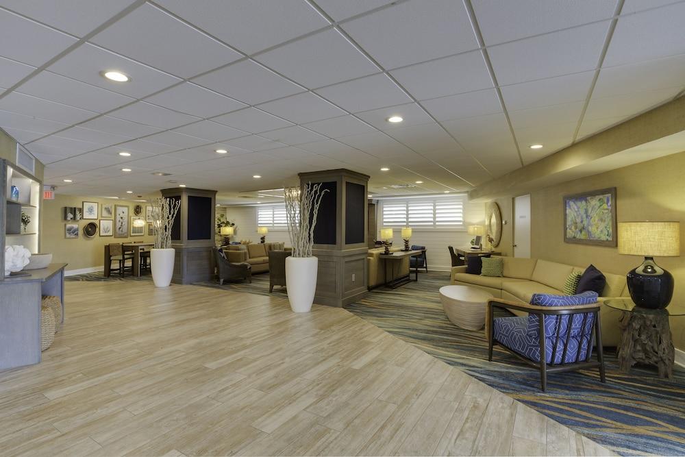 Nautilus Inn photo 56