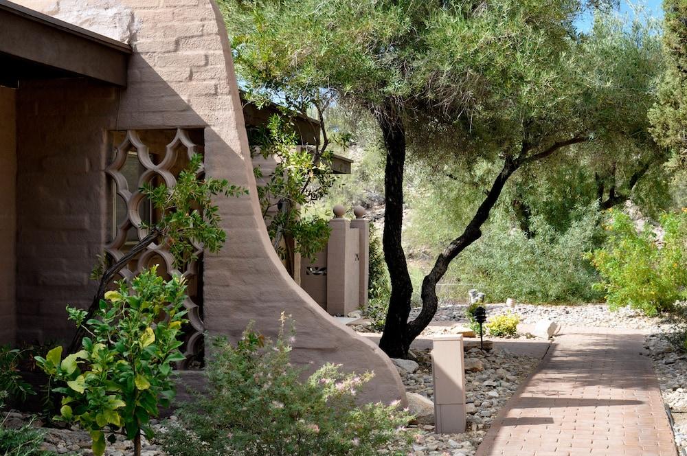 Mission Hill Casitas photo 1