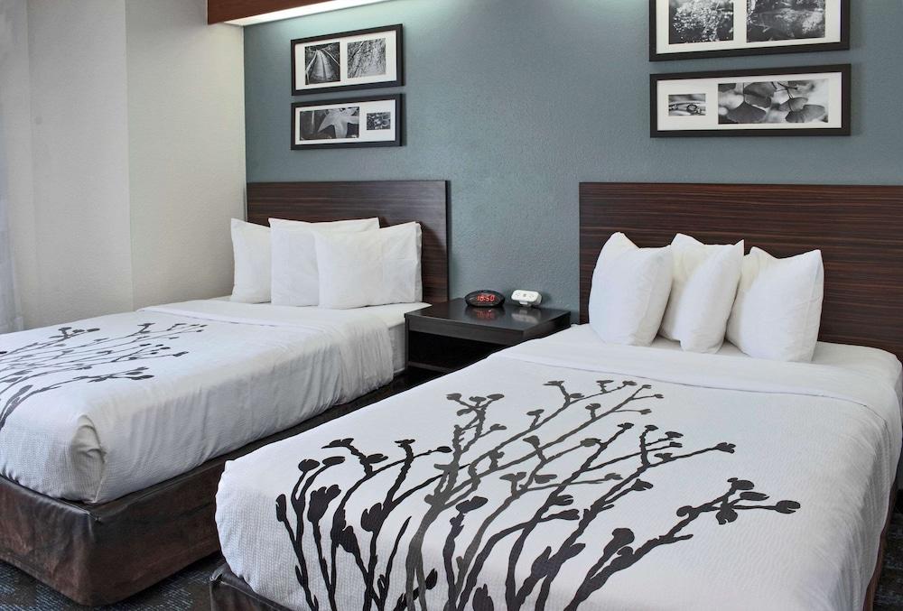 Sleep Inn Lake Wright - Norfolk Airport photo 10