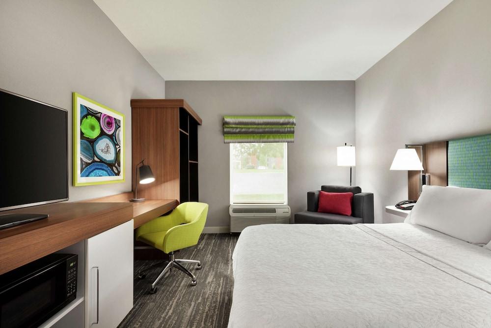 Hampton Inn Oklahoma City-I-40 E. (Tinker Air Force Base) photo 28