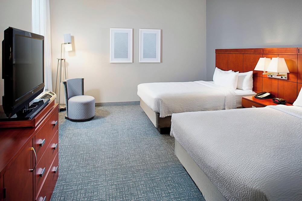 Courtyard by Marriott San Antonio SeaWorld - Westover Hills photo 6