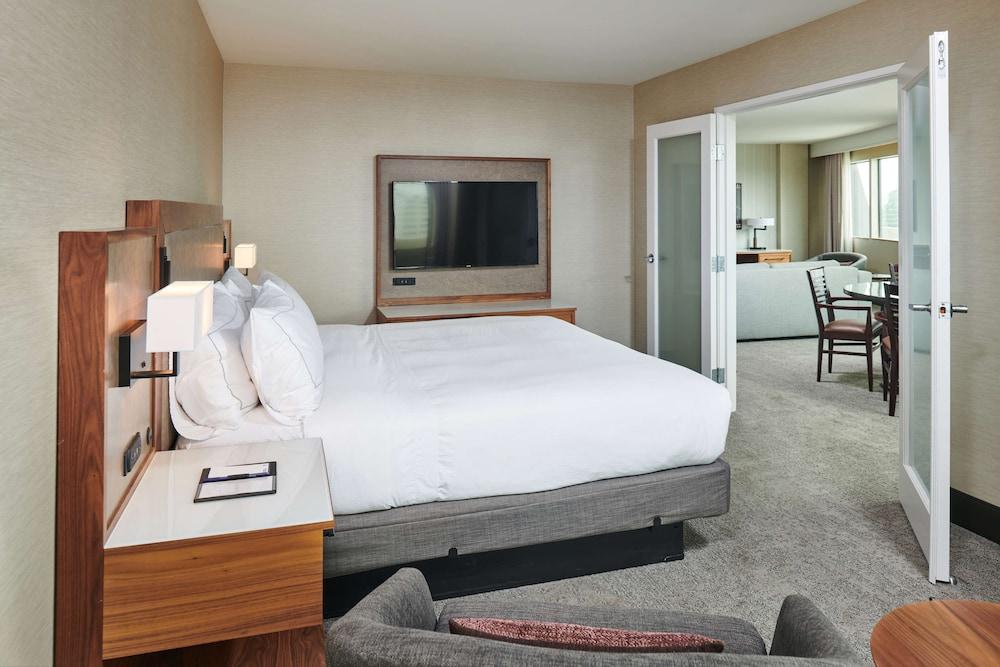 DoubleTree by Hilton Fullerton photo 31