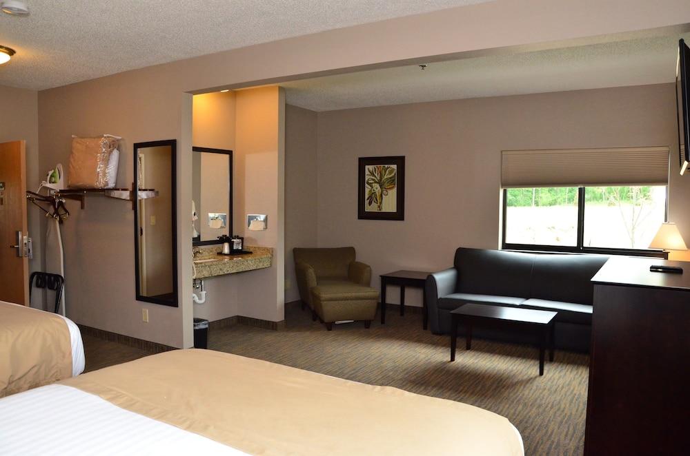 Qube Hotel photo 11