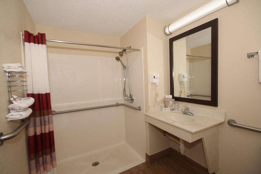 Red Roof Inn Gaffney photo 9