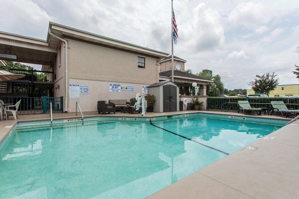 Quality Inn Goose Creek - Charleston photo 21