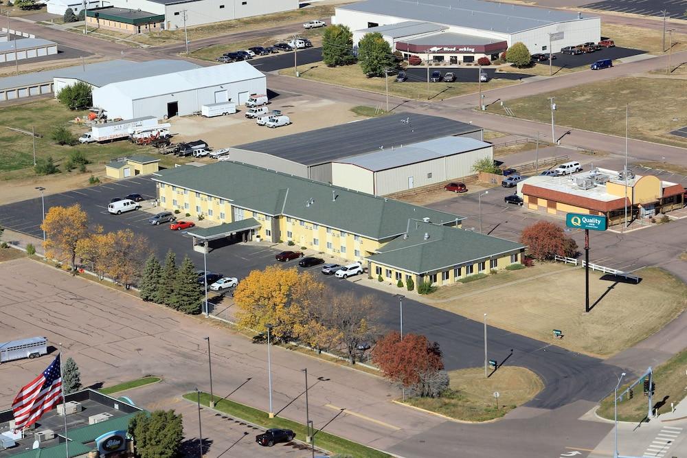 Quality Inn Mitchell I-90 photo 47