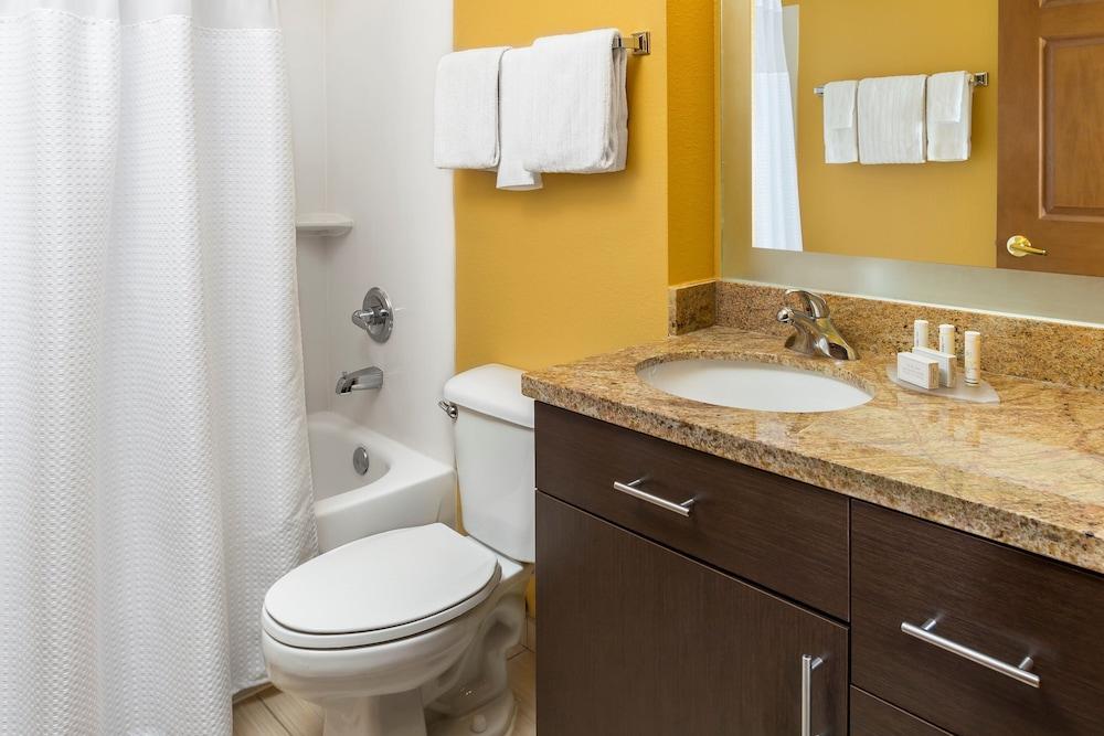TownePlace Suites By Marriott Phoenix North photo 14
