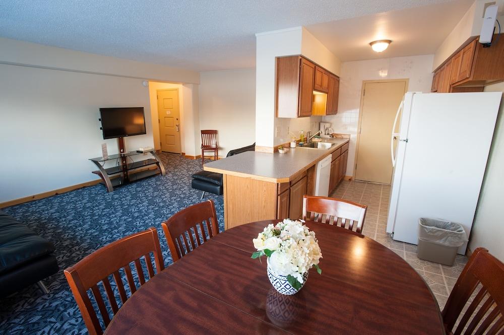 Glacier View Condo Suites photo 23